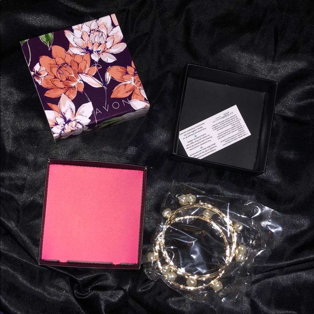 Modern elegance bangle set